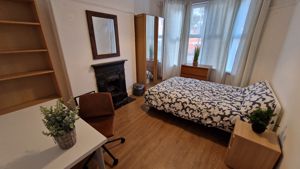 Photo 1- click for photo gallery